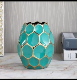 Ceramic flower vase